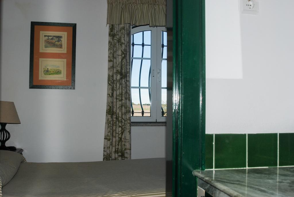Herdade Da Samarra Hotel Viana do Alentejo Cameră foto